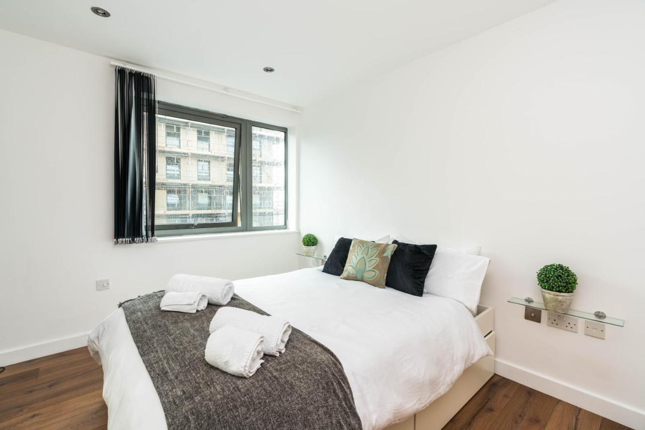 Fast Internet One Bedroom Apartment In Greater London, Id Required エクステリア 写真