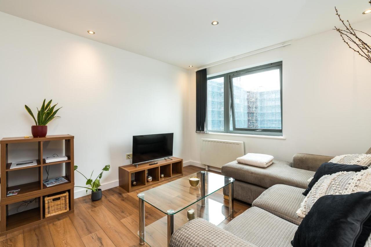 Fast Internet One Bedroom Apartment In Greater London, Id Required エクステリア 写真