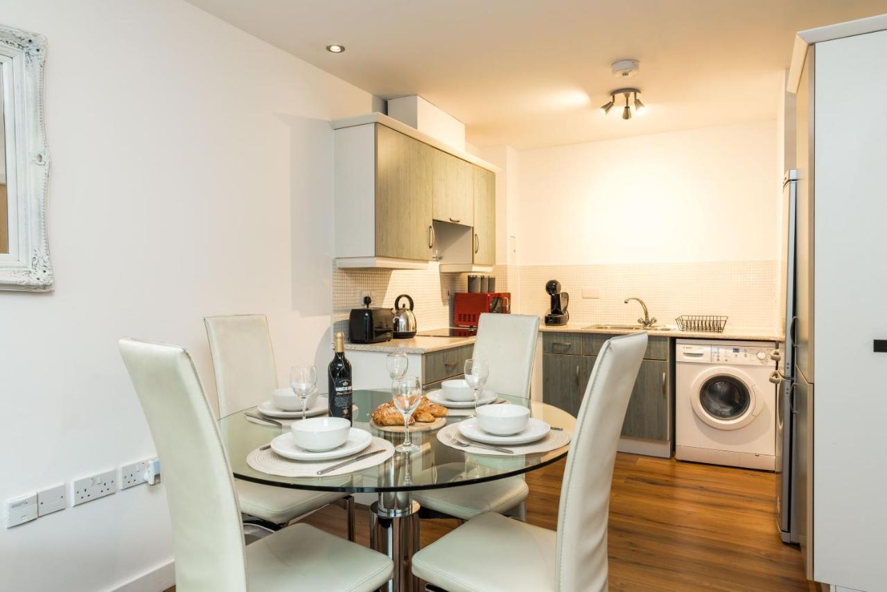 Fast Internet One Bedroom Apartment In Greater London, Id Required エクステリア 写真